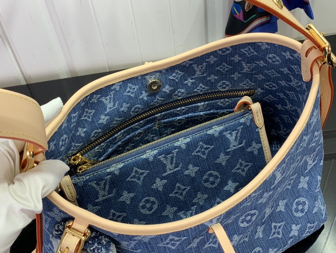 LV CARRYALL M46203