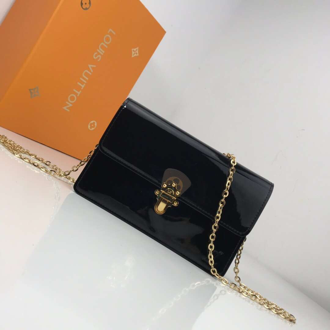 LV CHERRYWOOD CHAIN wallet M63306