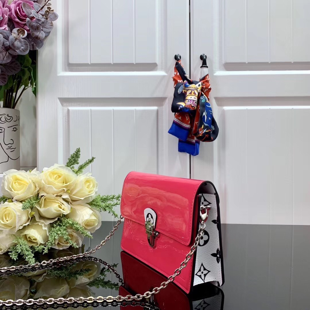 LV CHERRYWOOD CHAIN wallet M67793