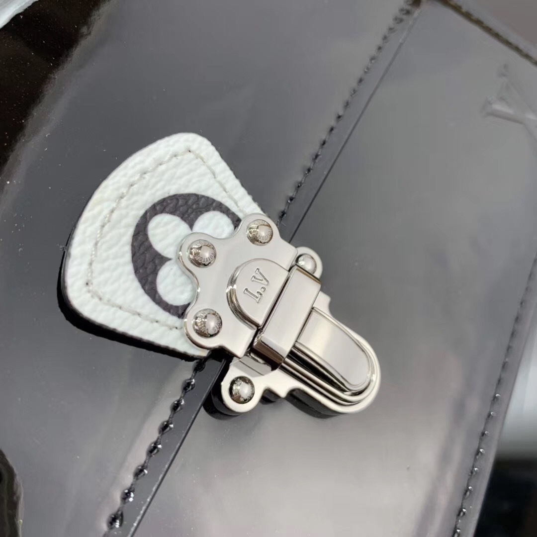 LV CHERRYWOOD CHAIN wallet M67793