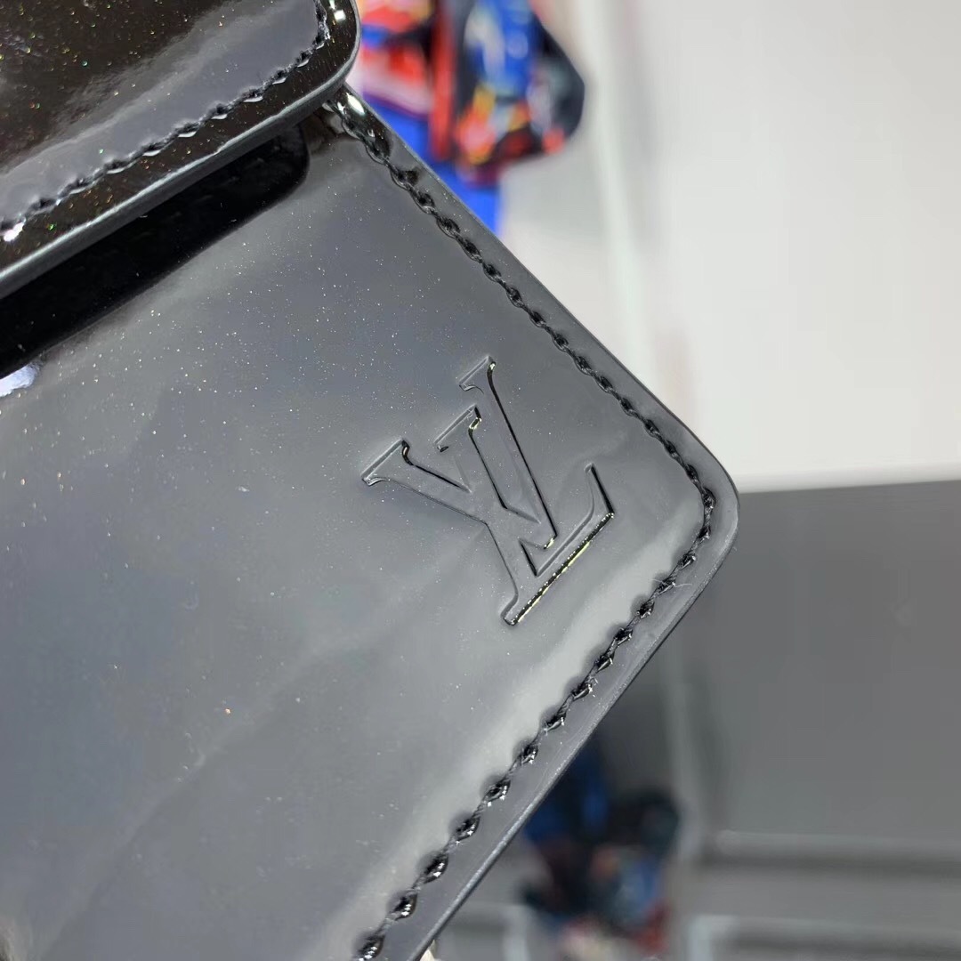 LV CHERRYWOOD CHAIN wallet M67793