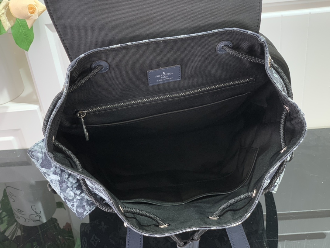 LV CHRISTOPHER BACKPACK M57280