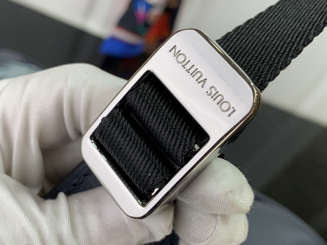 LV CHRISTOPHER BACKPACK M57280