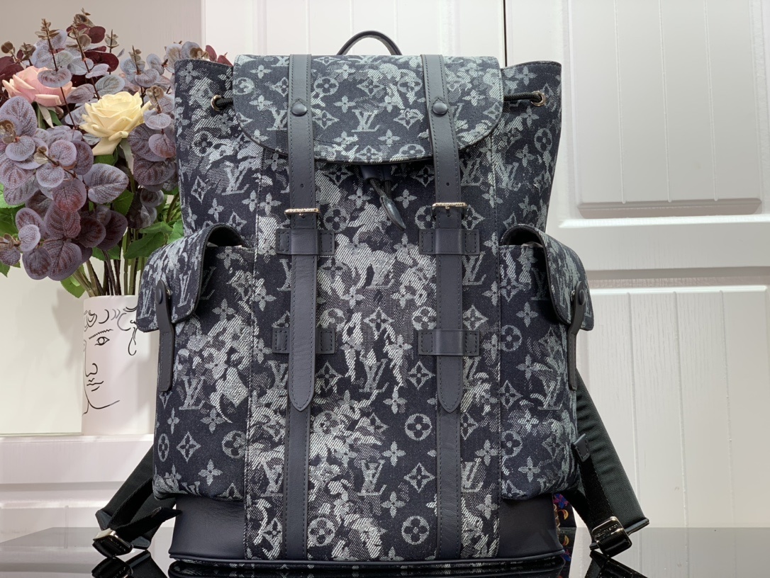 LV CHRISTOPHER BACKPACK M57280