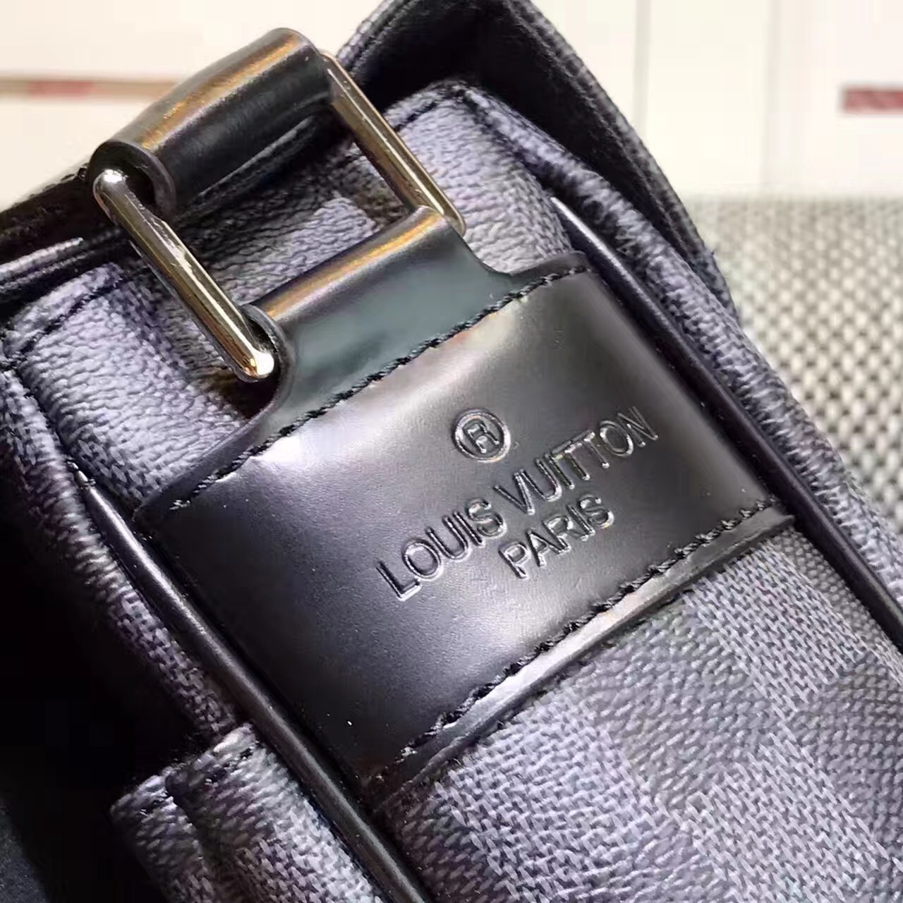 LV CHRISTOPHER bag M41643