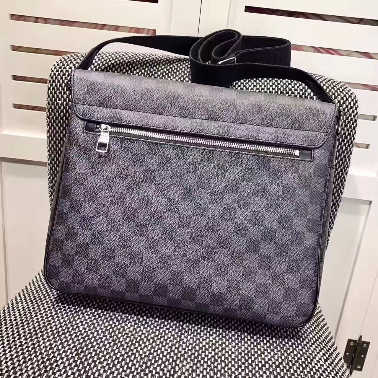 LV CHRISTOPHER bag M41643