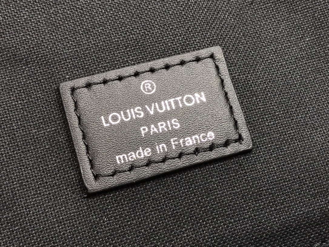 LV CHRISTOPHER PM M41079