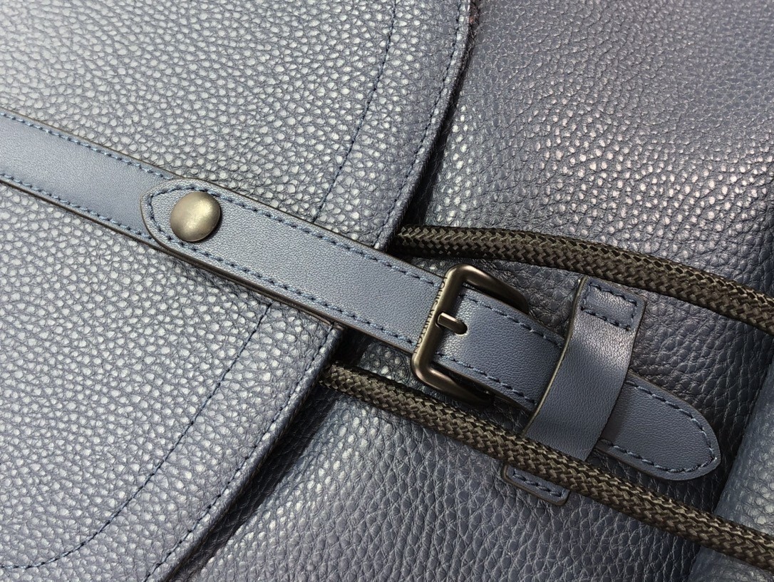 LV CHRISTOPHER SLIM BACKPACK M58644 