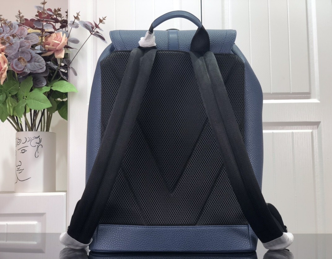 LV CHRISTOPHER SLIM BACKPACK M58644 