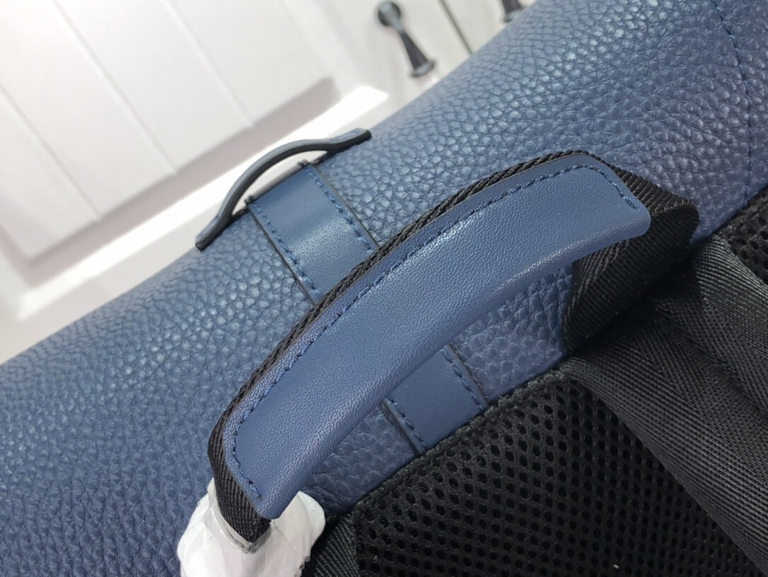 LV CHRISTOPHER SLIM BACKPACK M58644 