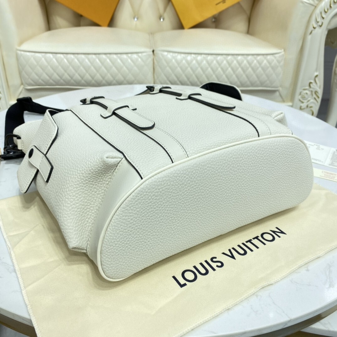 LV CHRISTOPHER TOTE M58479
