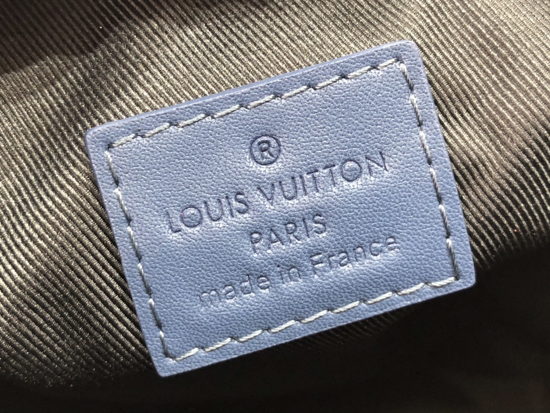LV CHRISTOPHER XS M58495