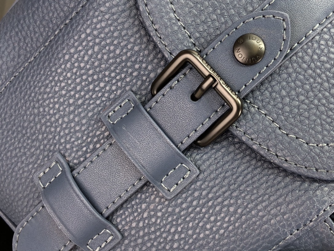 LV CHRISTOPHER XS M58495