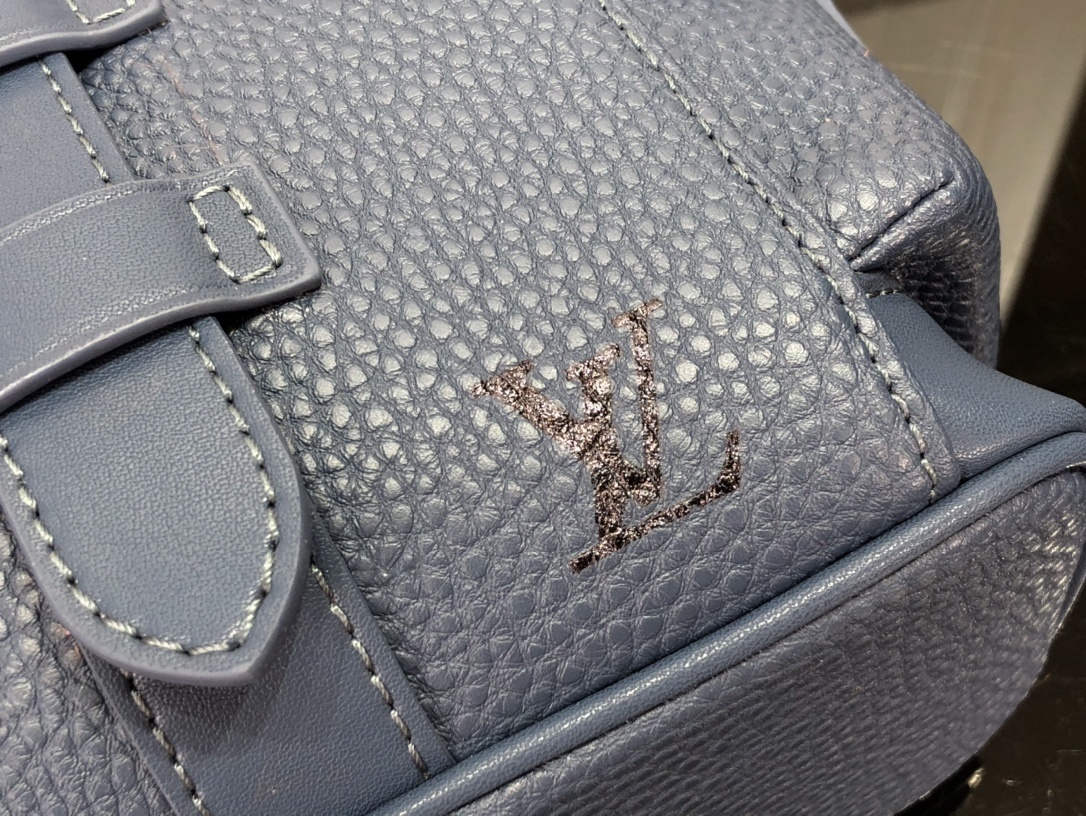 LV CHRISTOPHER XS M58495