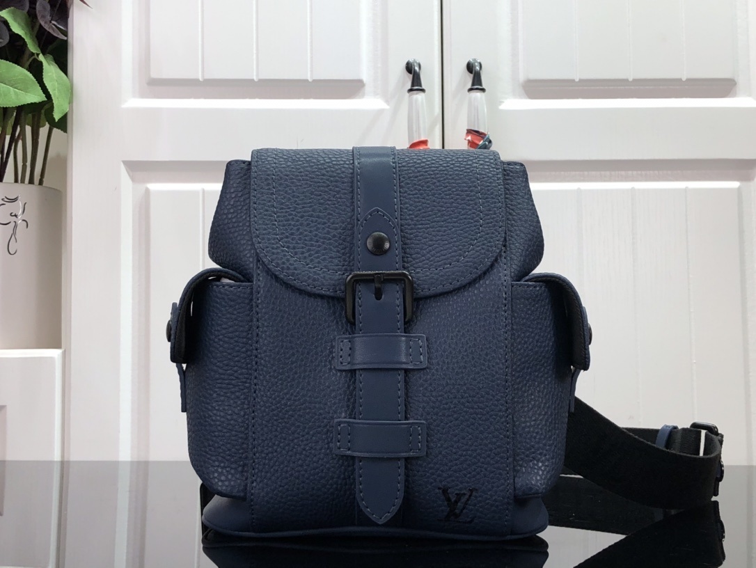 LV CHRISTOPHER XS M58495