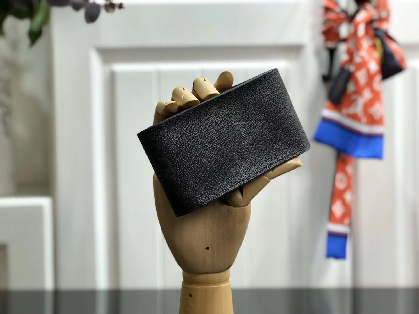 LV CIGARETTE CASE M63024