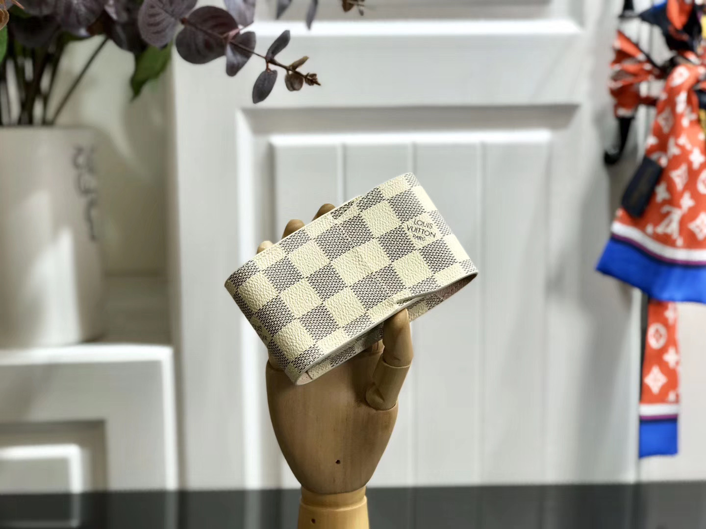 LV CIGARETTE CASE M63024