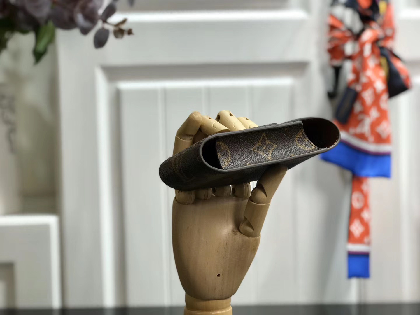 LV CIGARETTE CASE M63024