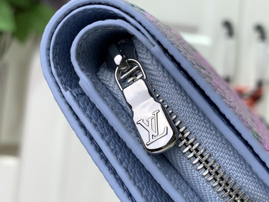 LV CLEA wallet M81529