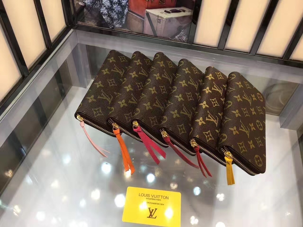 LV Clemence wallet 60744A