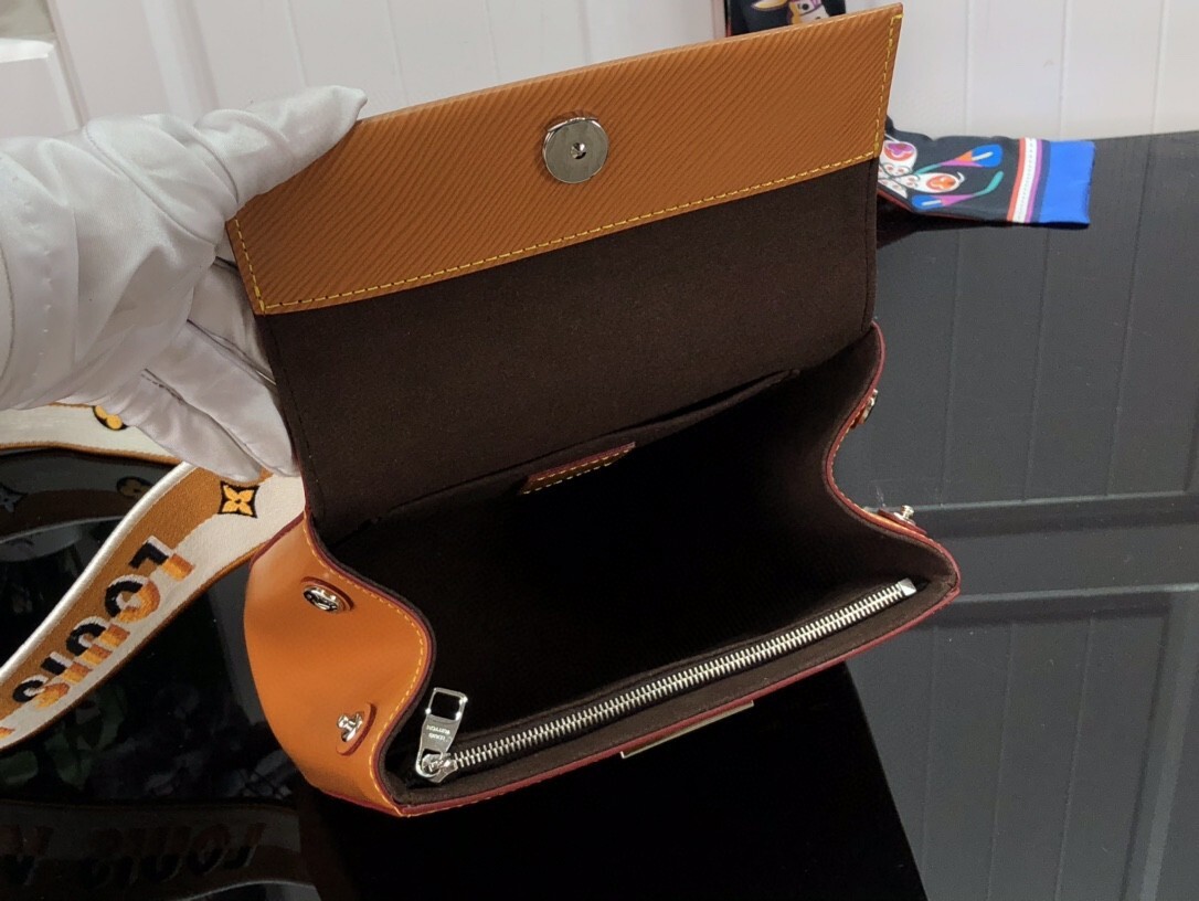 LV CLUNY MINI M58928