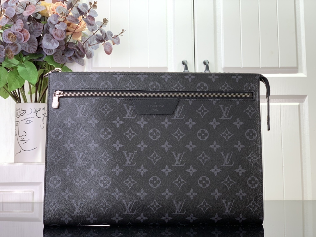 LV Clutch bag N40481