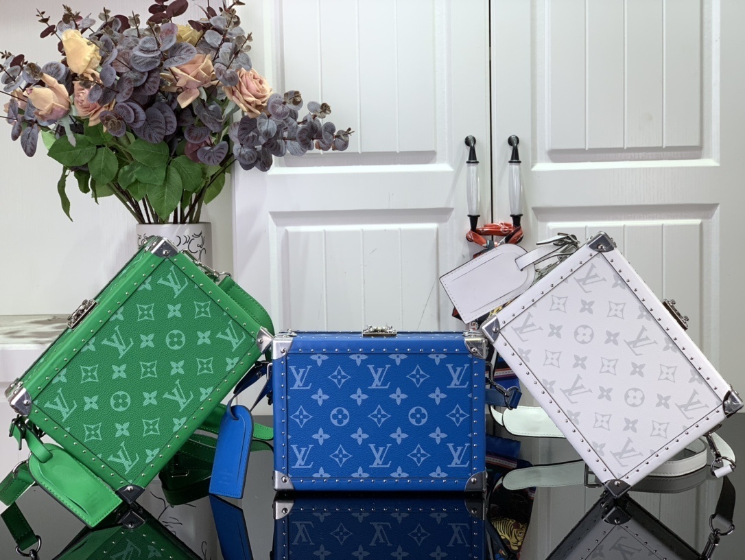 LV Clutch Box M11049 