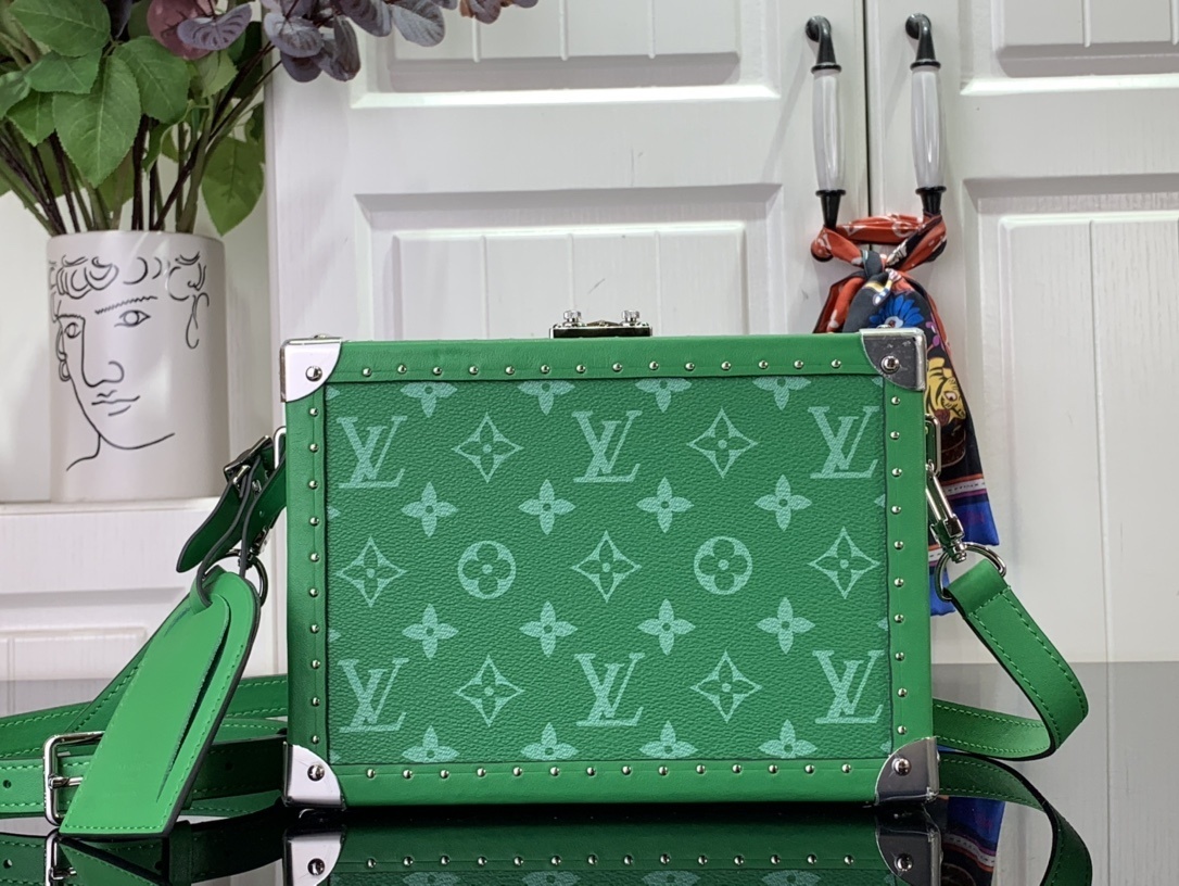 LV Clutch Box M11049 