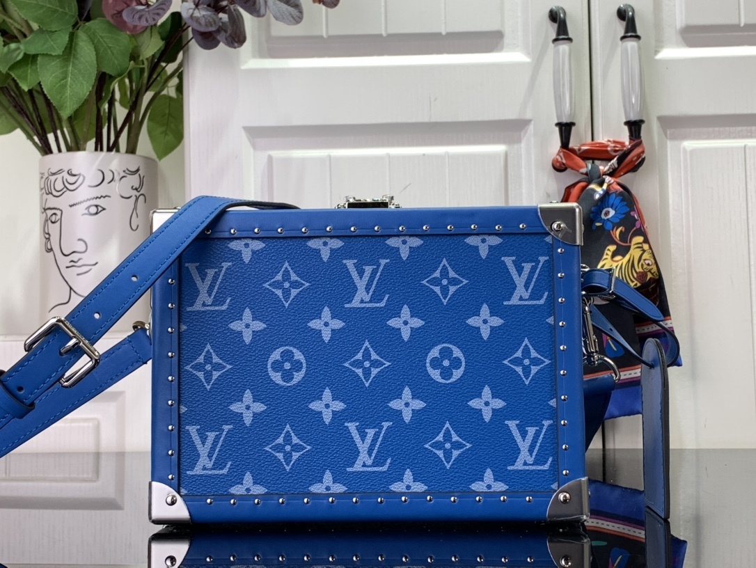 LV Clutch Box M11049 