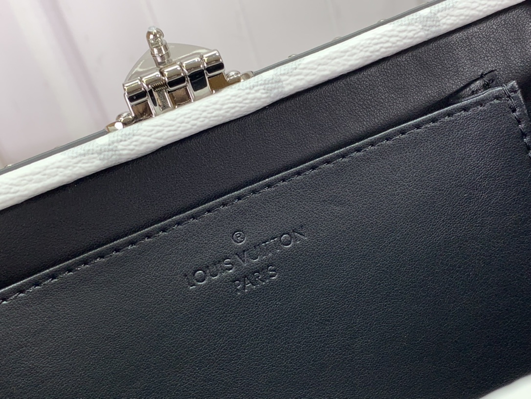 LV Clutch Box M11049 