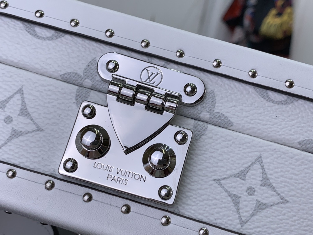 LV Clutch Box M11049 