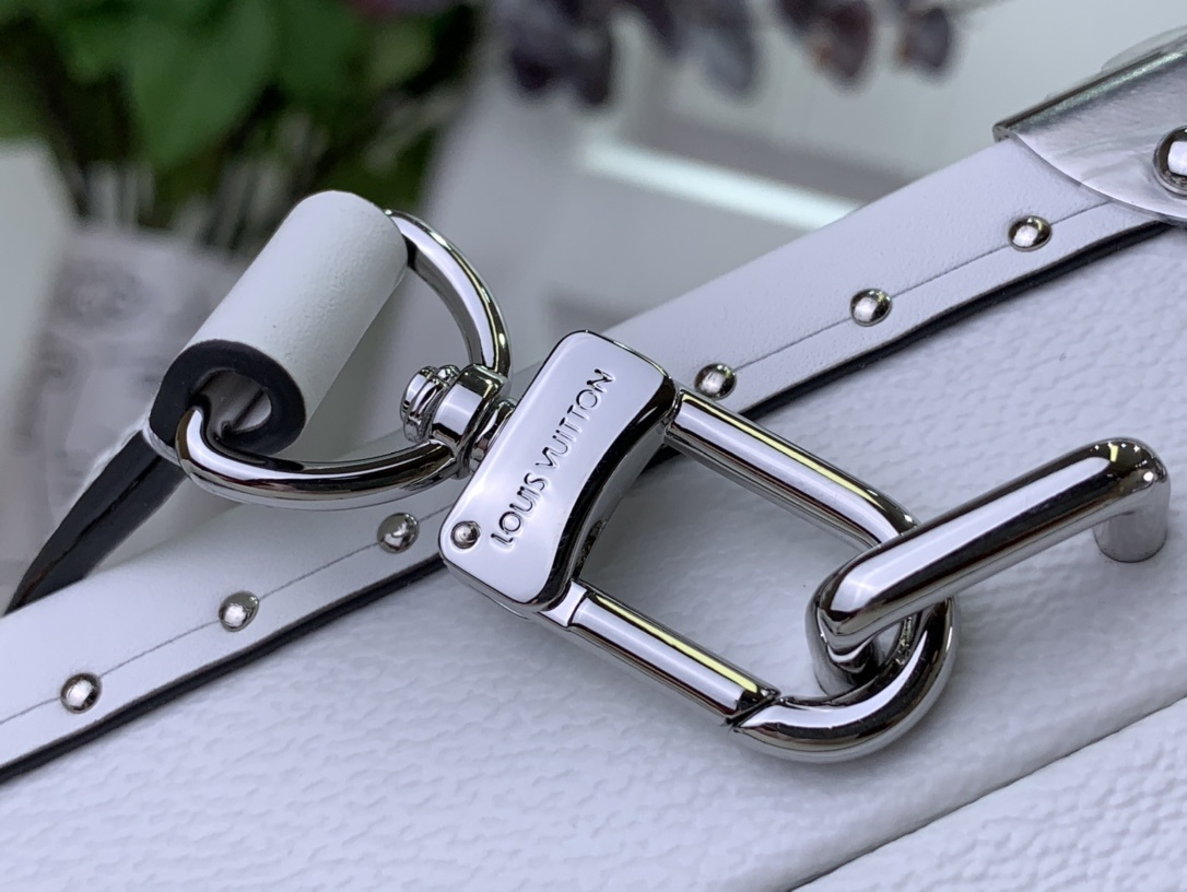 LV Clutch Box M11049 