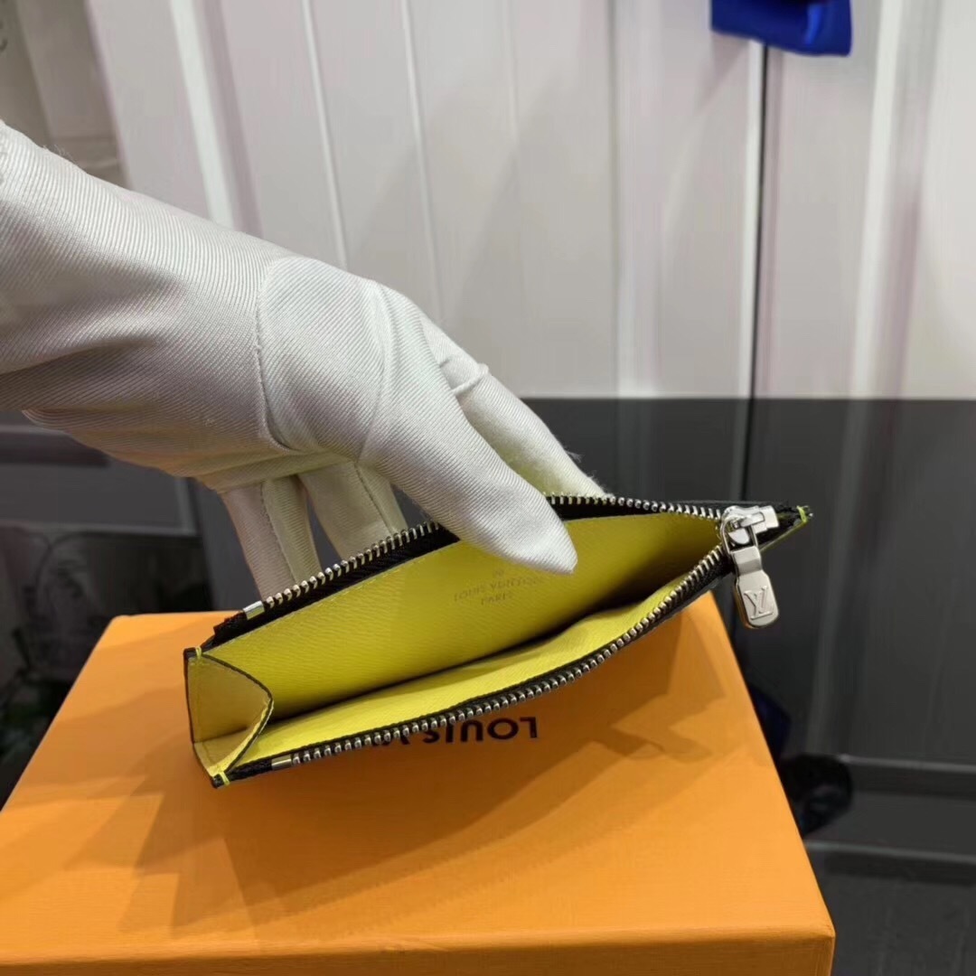 LV COIN CARD HOLDER M30270