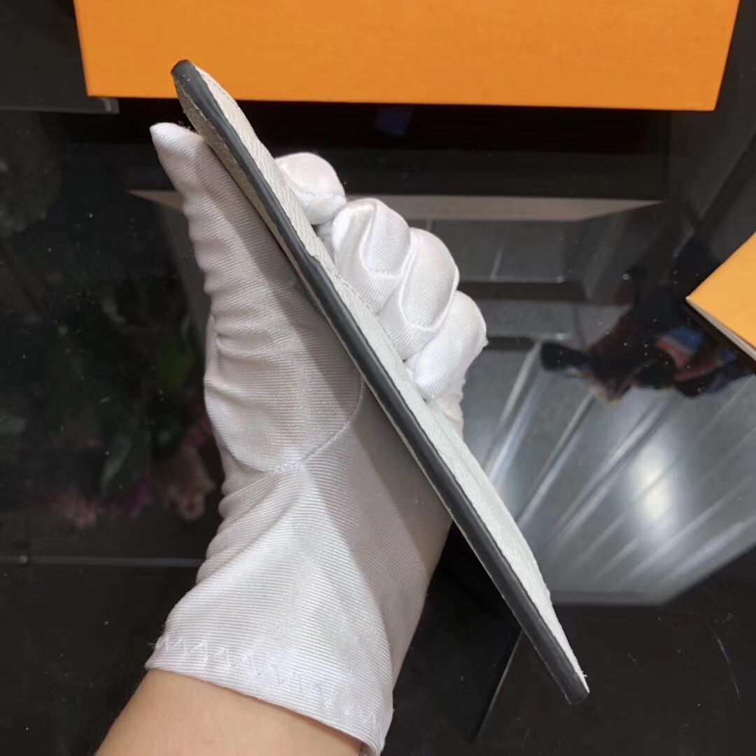 LV COIN CARD HOLDER M30270