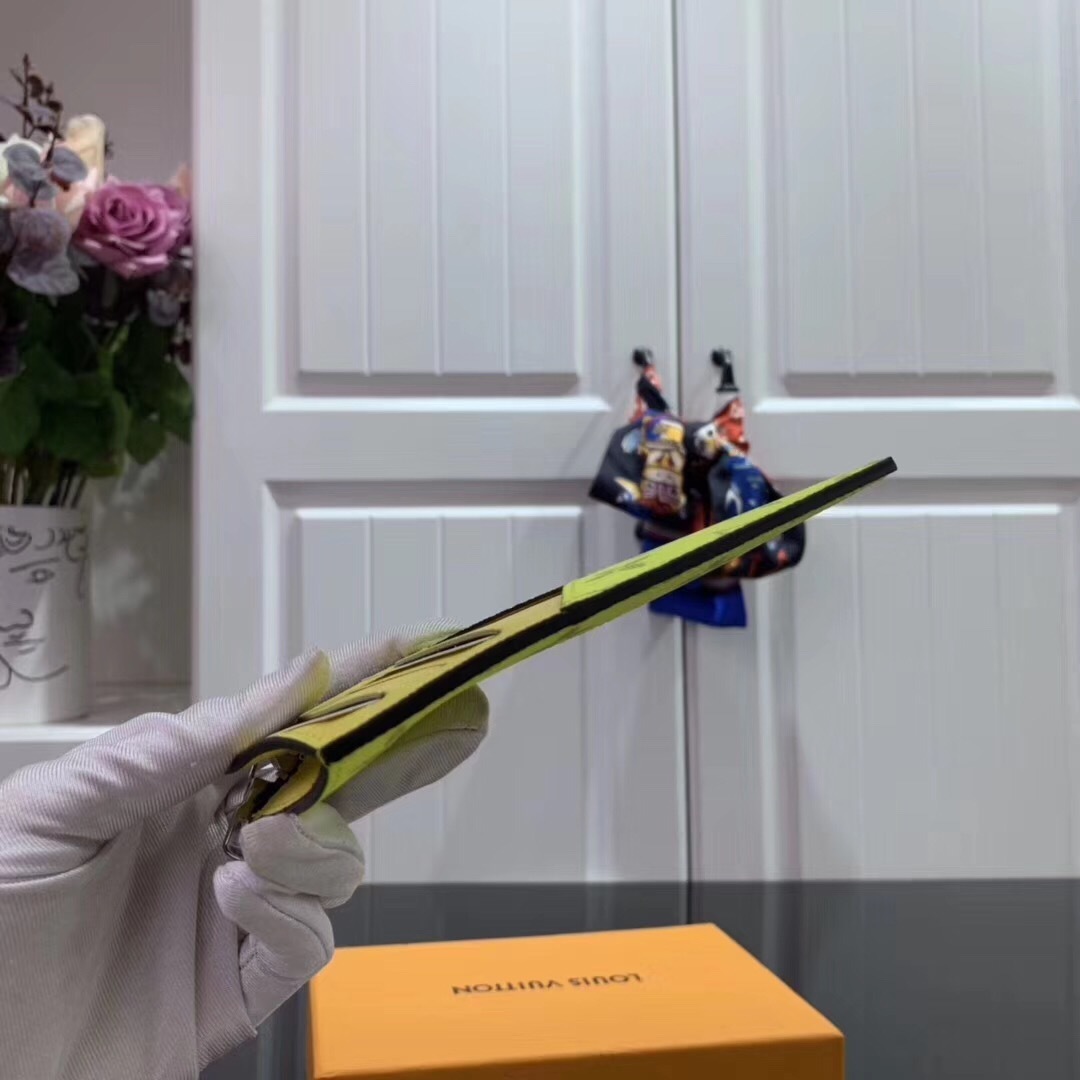 LV COIN CARD HOLDER M30270