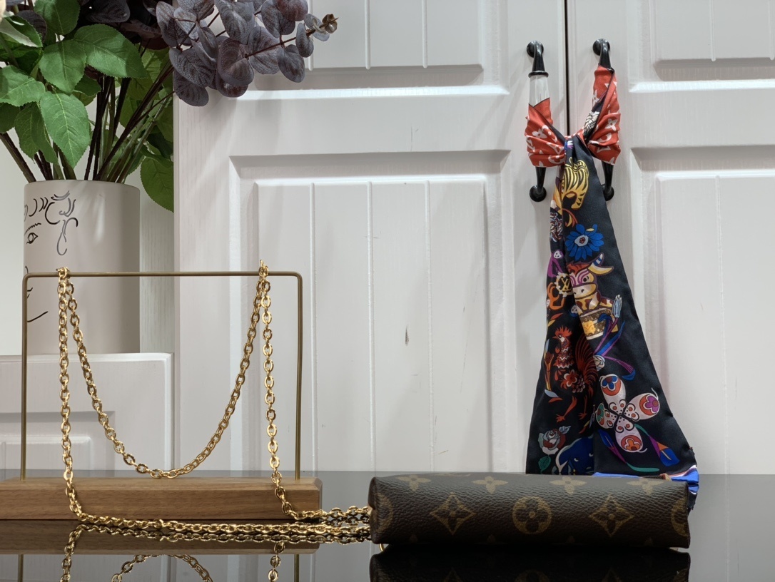 LV Coin purse M40309