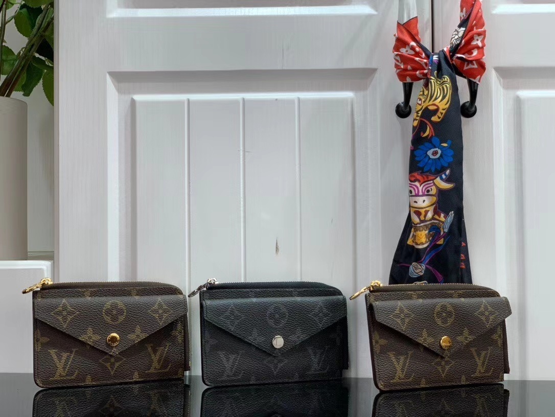 LV COIN PURSE M60167 