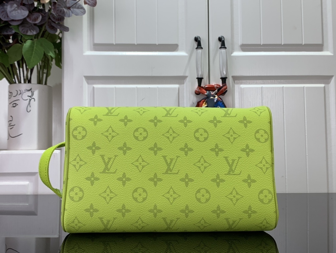 LV Cosmetic bag m10144 