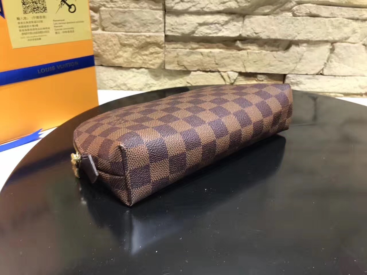 LV Cosmetic Bag M47353 