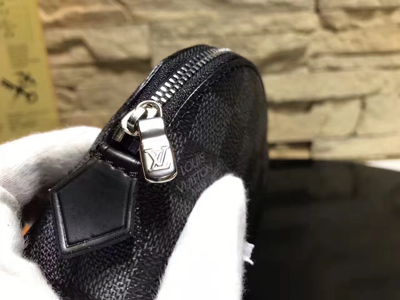 LV Cosmetic Bag M47515 