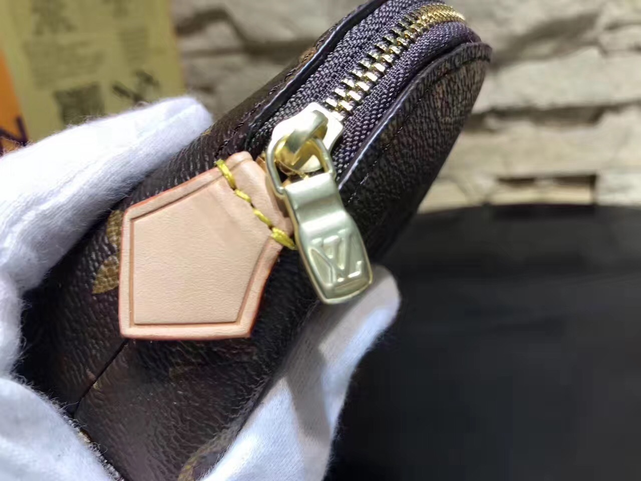 LV Cosmetic Bag M47515 