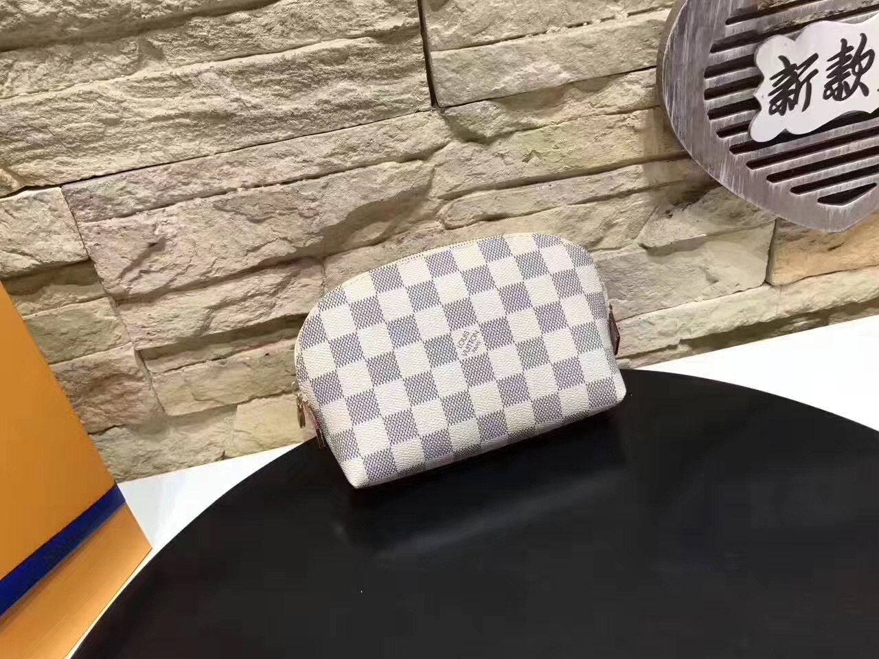 LV Cosmetic Bag M47515