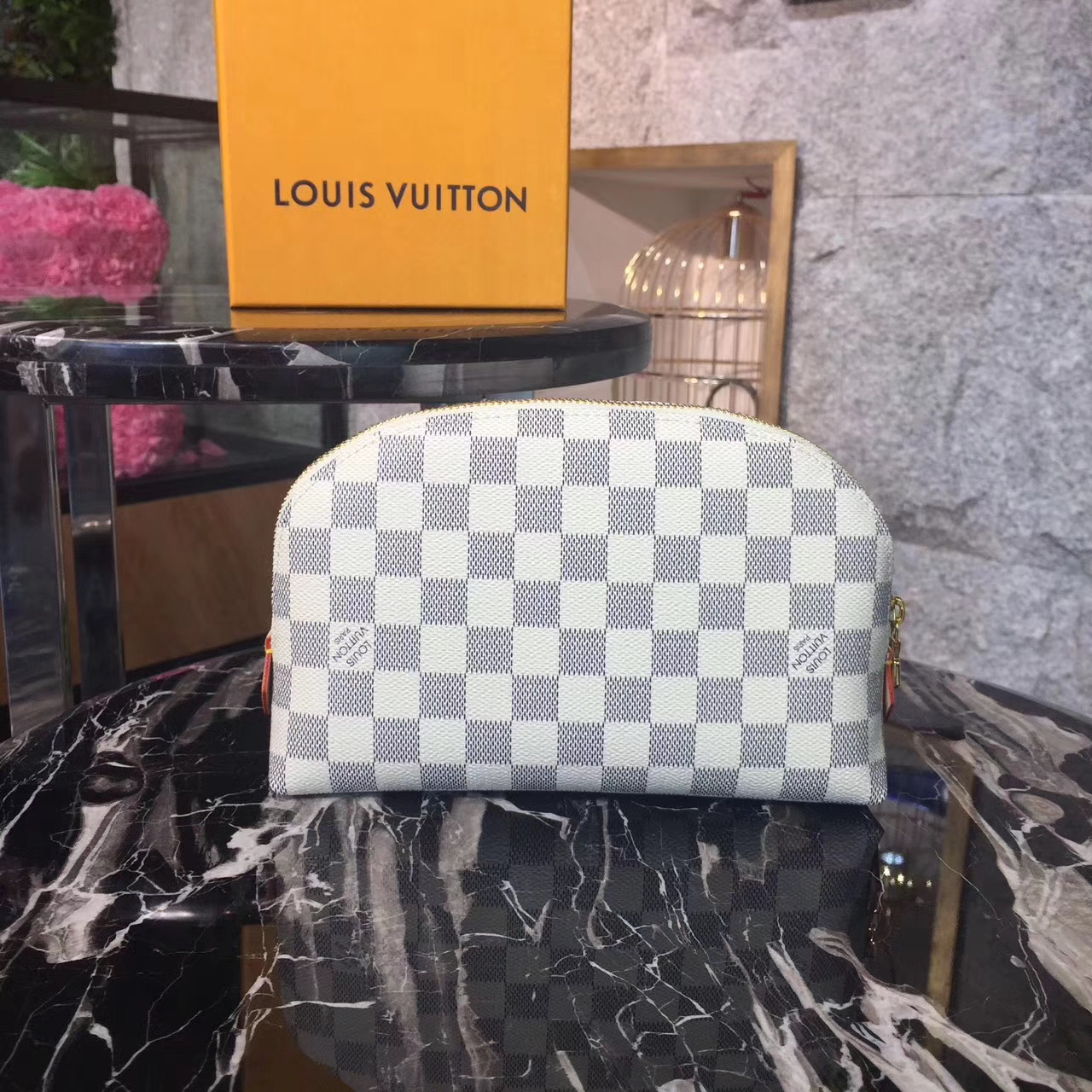 LV COSMETIC POUCH GM M47353HY 