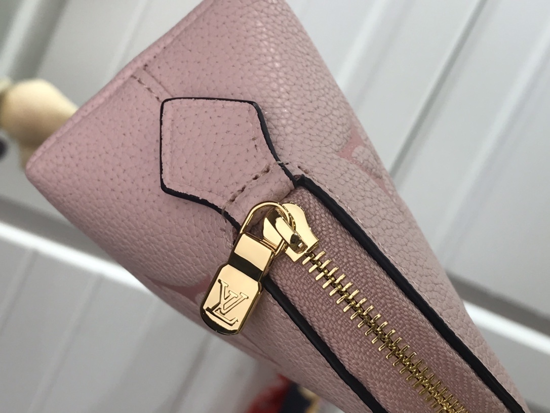 LV COSMETIC POUCH M80502 