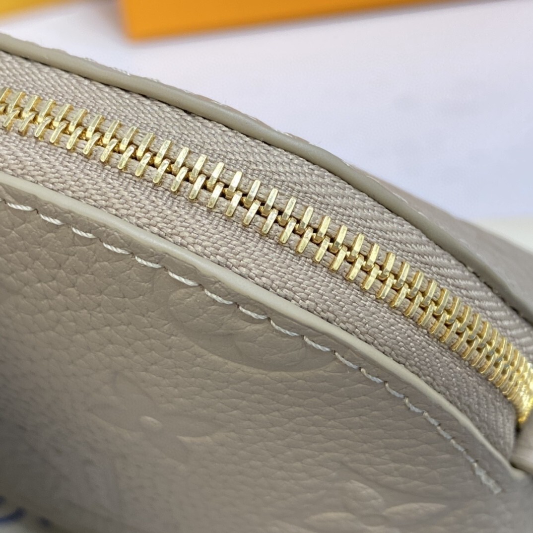 LV COSMETIC POUCH PM M69413