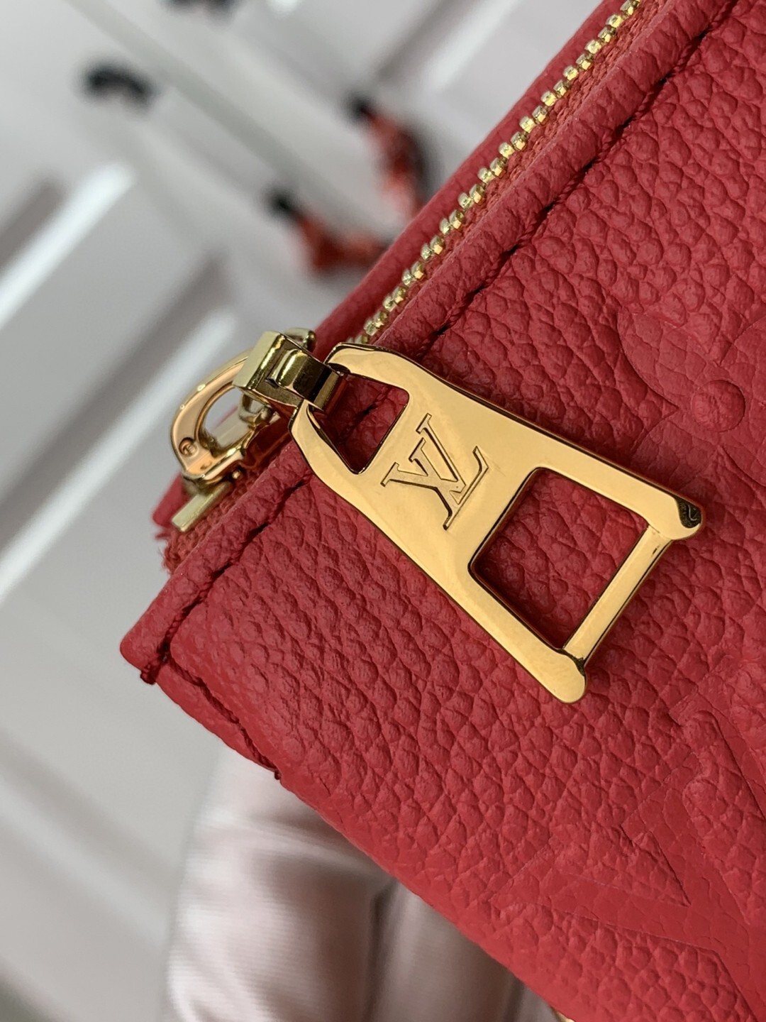 LV COUSSIN BB M20750