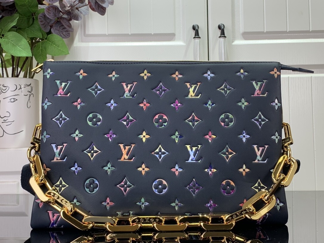 LV COUSSIN MM M21204