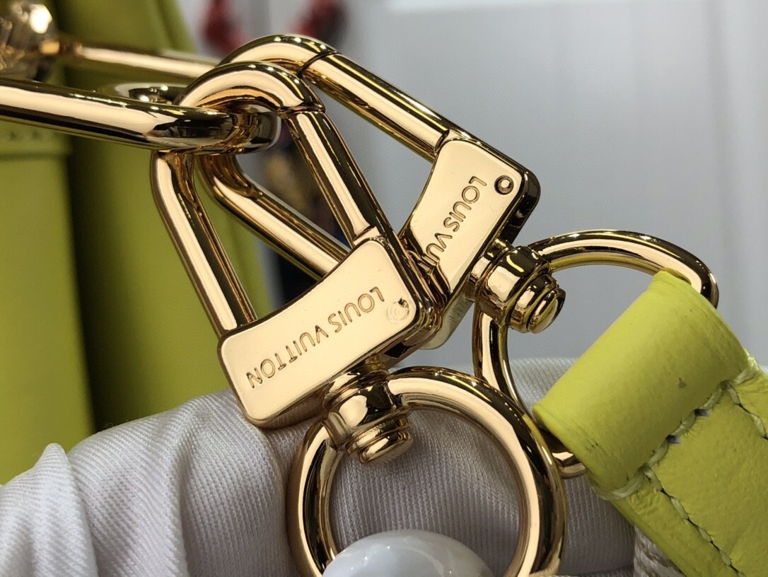 LV COUSSIN PM M20760