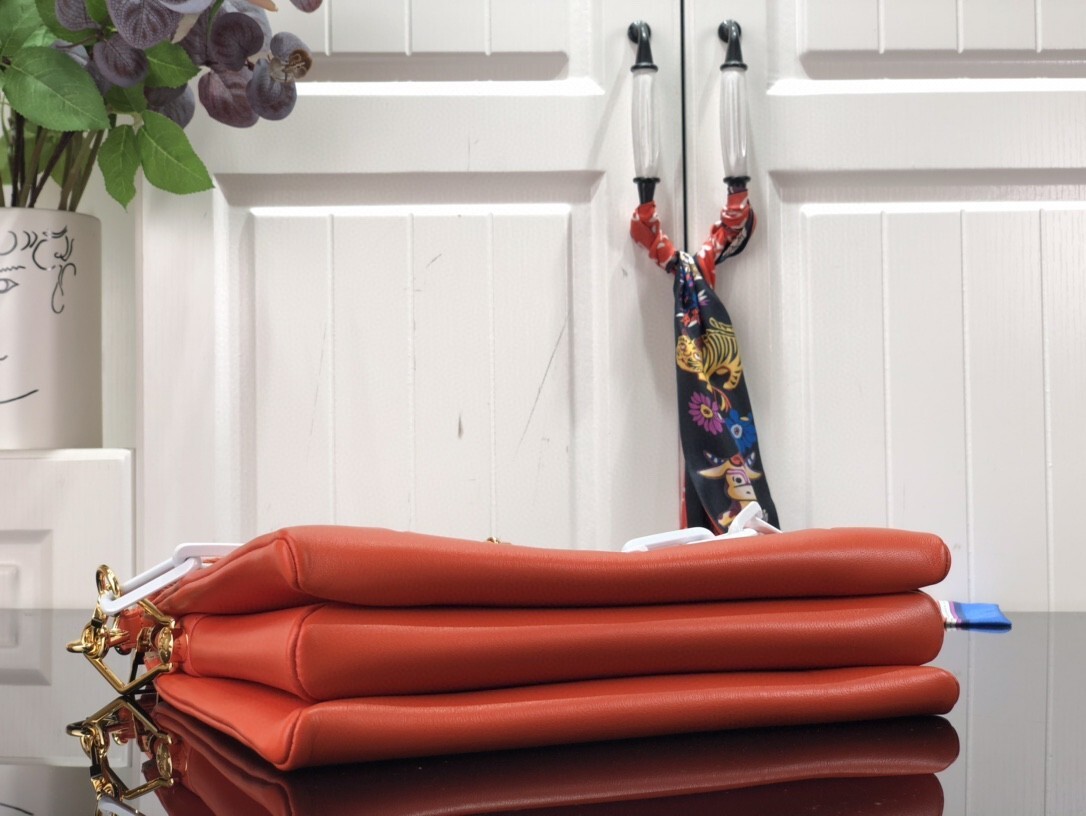 LV COUSSIN PM M20760