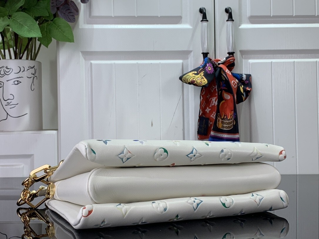 LV COUSSIN PM M21209